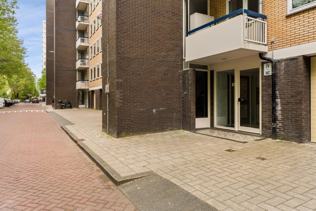 Studio te koop: Van Nijenrodeweg 102, Amsterdam