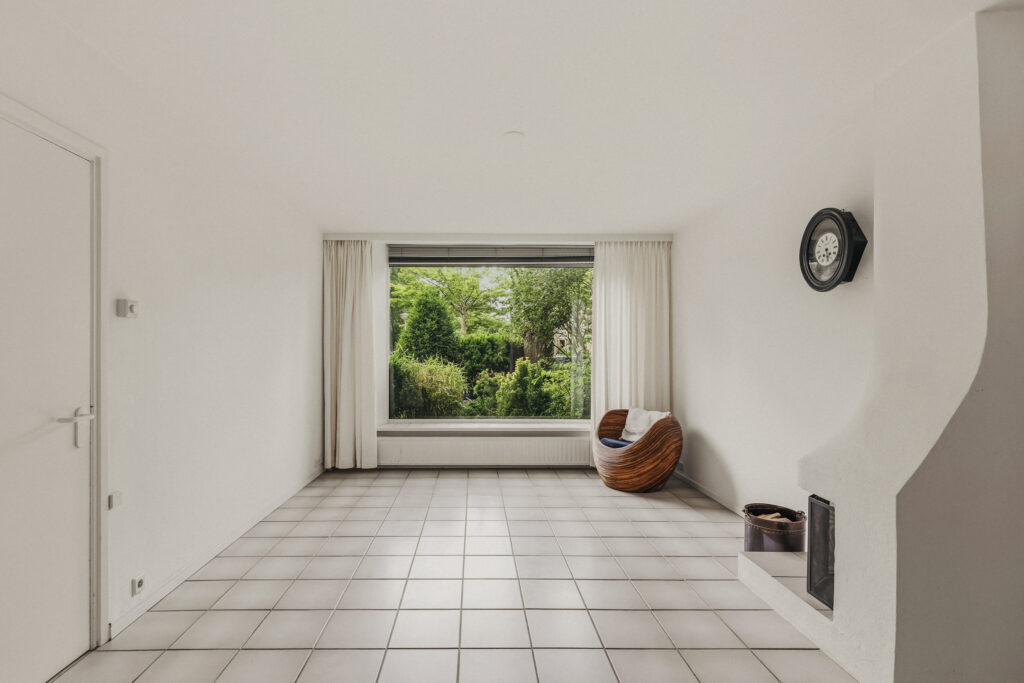 Hoekwoning te koop: Jhr.Mr.Dr. H.A. van Karnebeeklaan 46, Amstelveen