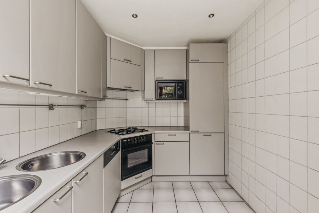 Hoekwoning te koop: Jhr.Mr.Dr. H.A. van Karnebeeklaan 46, Amstelveen