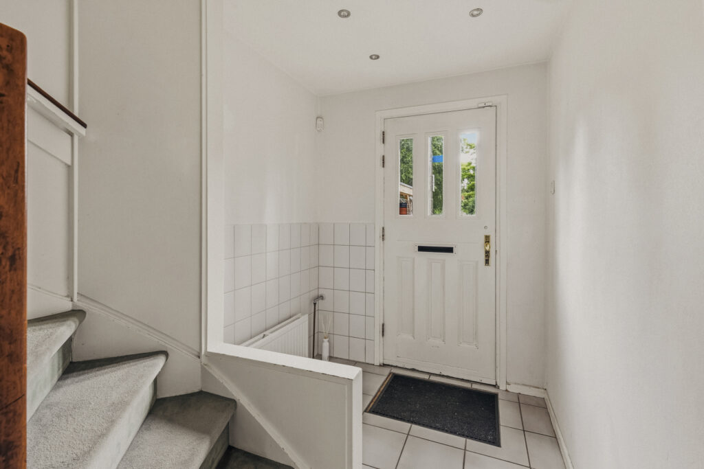 Hoekwoning te koop: Jhr.Mr.Dr. H.A. van Karnebeeklaan 46, Amstelveen