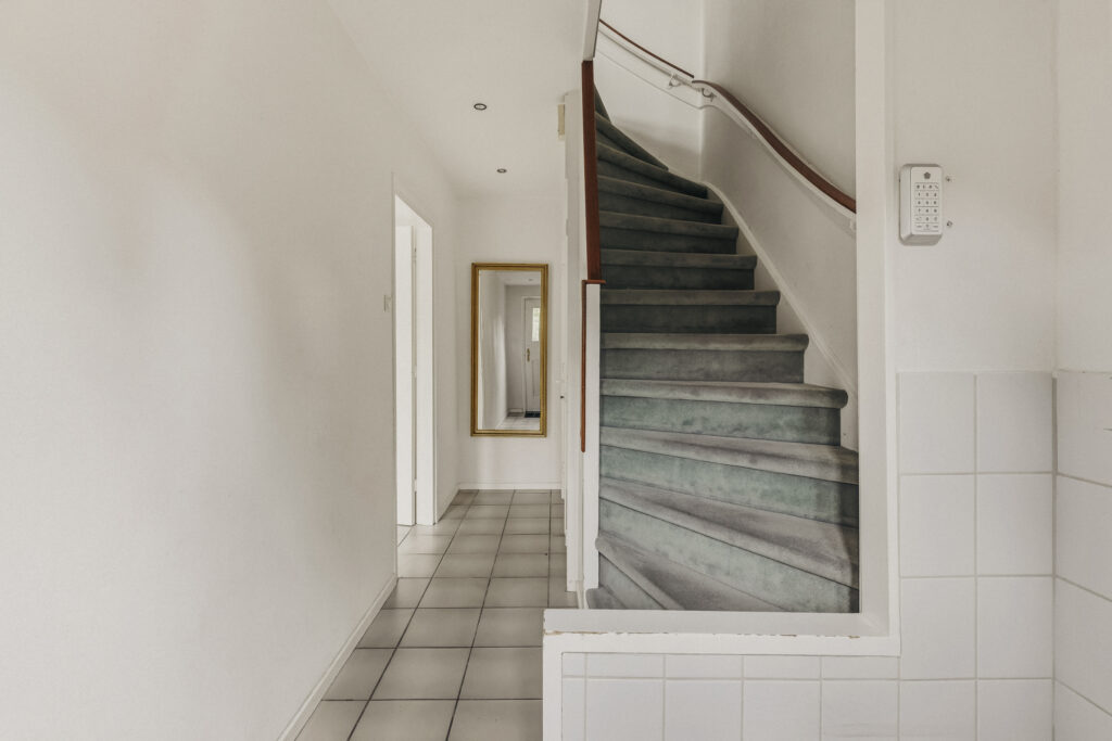 Hoekwoning te koop: Jhr.Mr.Dr. H.A. van Karnebeeklaan 46, Amstelveen