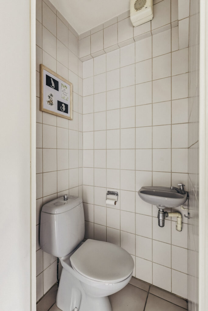 Hoekwoning te koop: Jhr.Mr.Dr. H.A. van Karnebeeklaan 46, Amstelveen