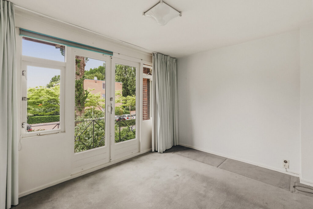Hoekwoning te koop: Jhr.Mr.Dr. H.A. van Karnebeeklaan 46, Amstelveen