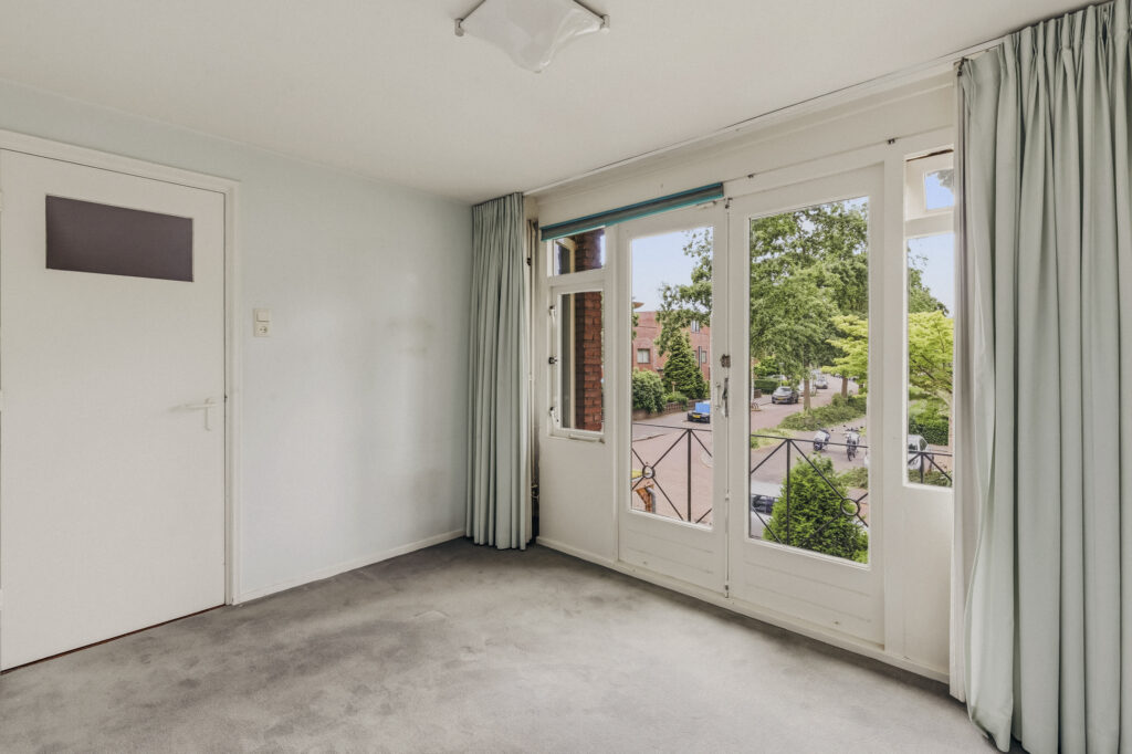 Hoekwoning te koop: Jhr.Mr.Dr. H.A. van Karnebeeklaan 46, Amstelveen