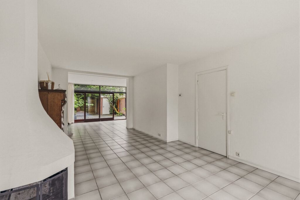 Hoekwoning te koop: Jhr.Mr.Dr. H.A. van Karnebeeklaan 46, Amstelveen