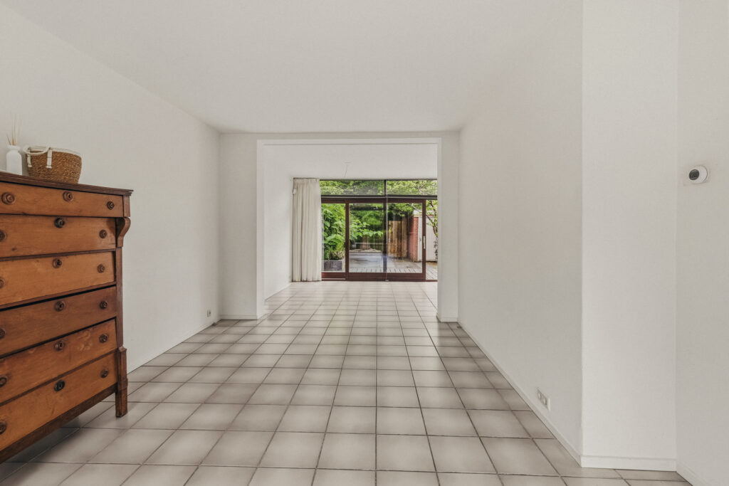 Hoekwoning te koop: Jhr.Mr.Dr. H.A. van Karnebeeklaan 46, Amstelveen