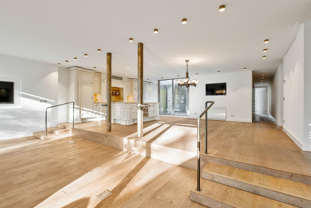 Tussenwoning te huur: Cannenburg 17, Amsterdam