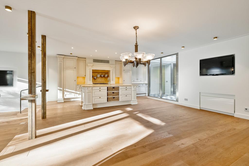 Tussenwoning te huur: Cannenburg 17, Amsterdam