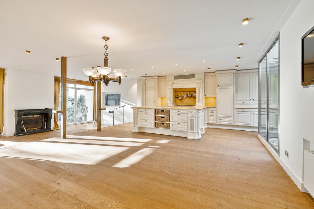 Tussenwoning te huur: Cannenburg 17, Amsterdam