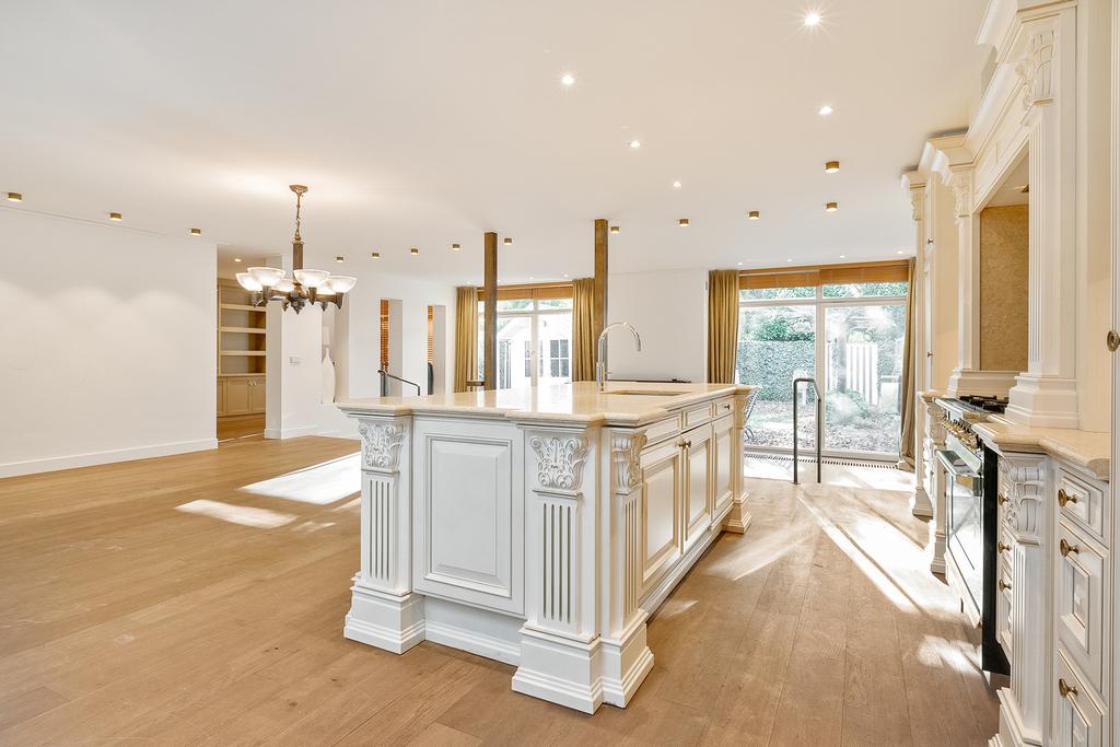 Tussenwoning te huur: Cannenburg 17, Amsterdam