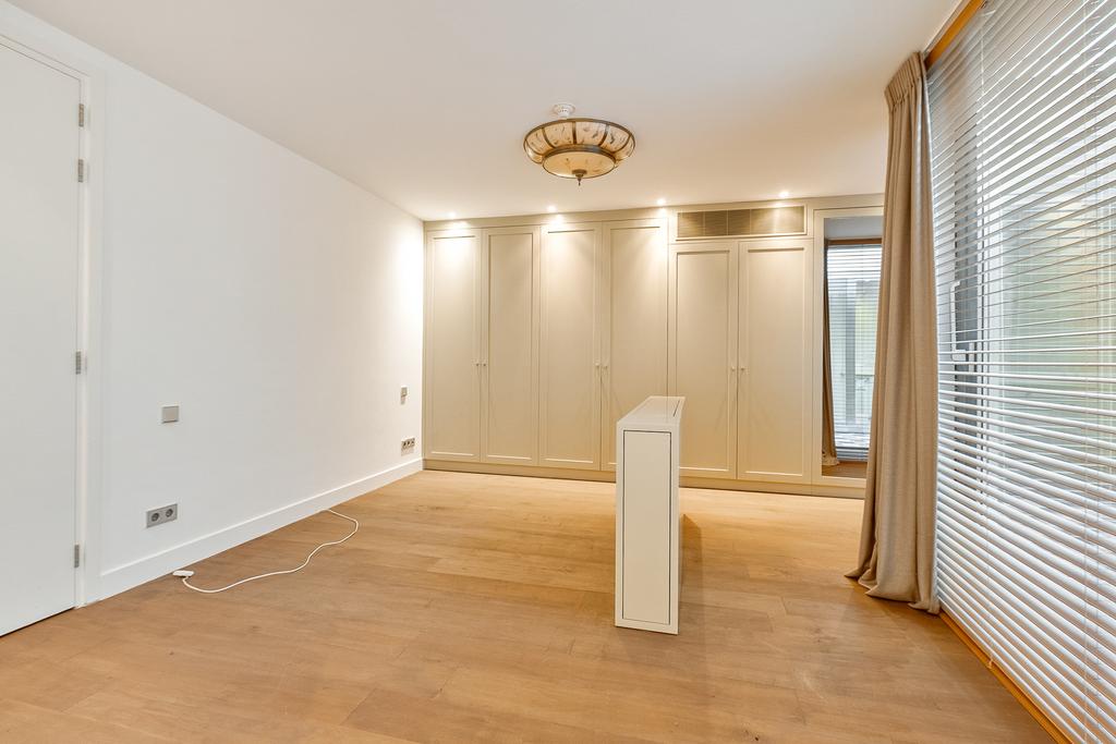 Tussenwoning te huur: Cannenburg 17, Amsterdam